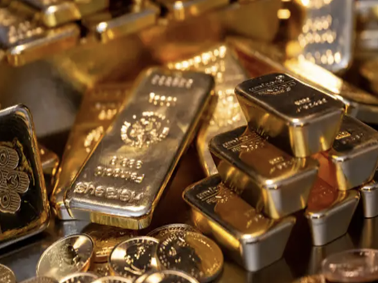 Giá vàng lao dốc chóng mặt vì đồng USD tăng giá mạnh